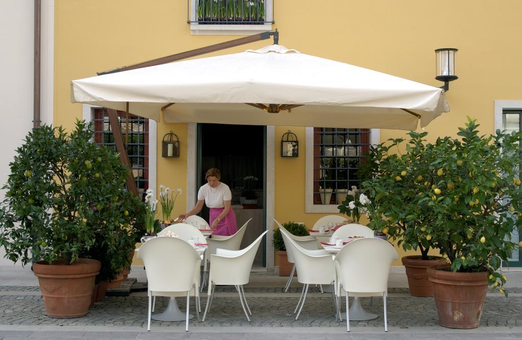 Follina Charming Hotel Dei Chiostri מראה חיצוני תמונה