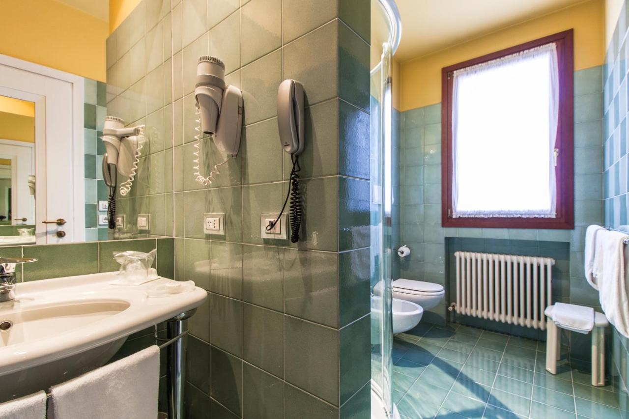Follina Charming Hotel Dei Chiostri מראה חיצוני תמונה