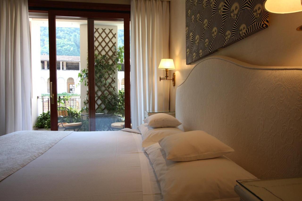 Follina Charming Hotel Dei Chiostri מראה חיצוני תמונה